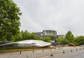 上海定购玻璃幕墙显示屏